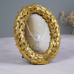 Gold Leaf Pattern Oval Photo Frame