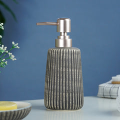 Black and Ivory Ribbed Ceramic Bathroom Set of 4