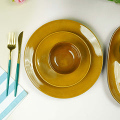 Golden Dinner Set with Green Exterior (Set of 3)