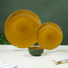 Golden Dinner Set with Green Exterior (Set of 3)