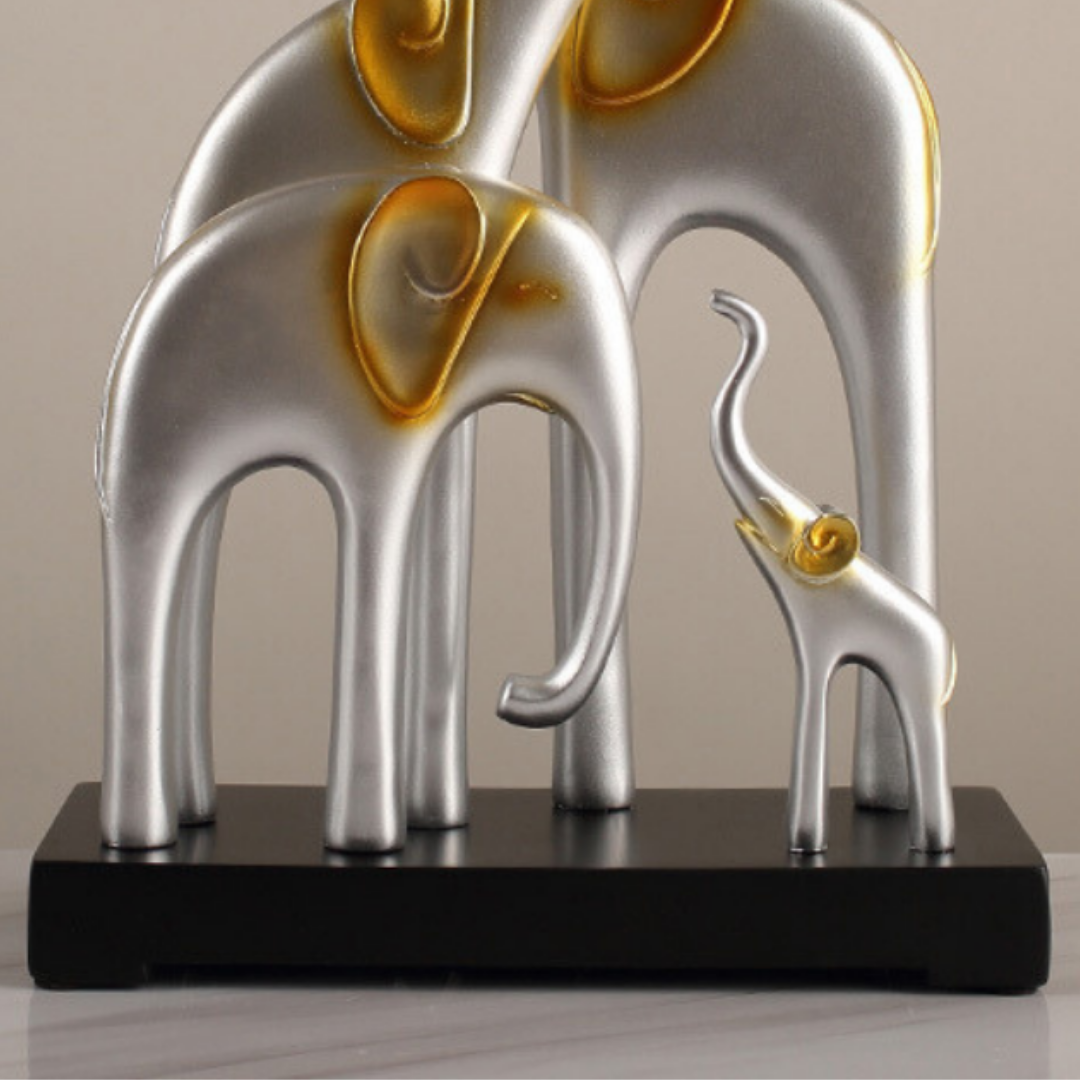 Elephant Family Showpiece | Silver