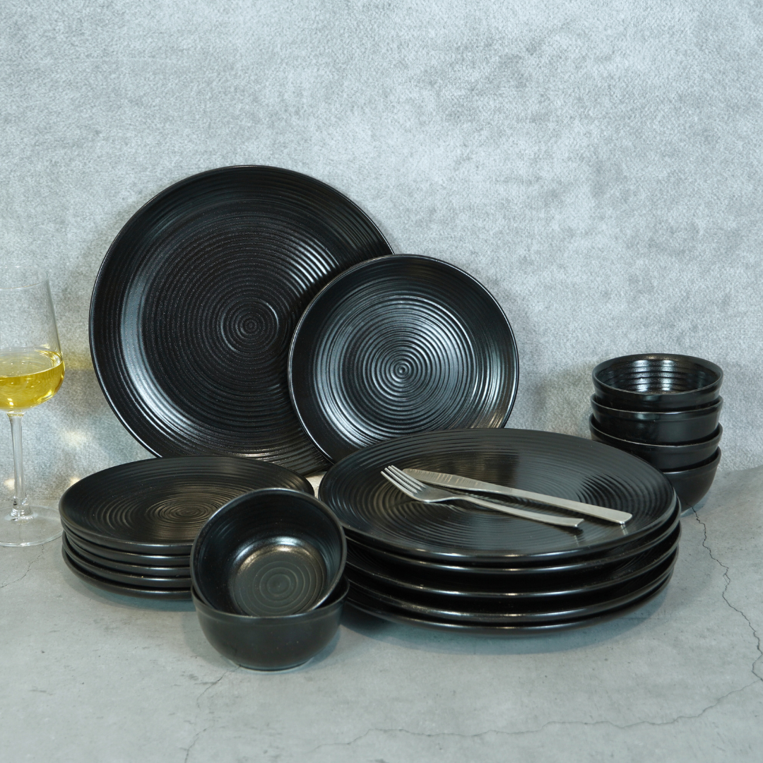 Black Monochrome Spiral Ceramic Dinner Set for 6 (Set of 18)