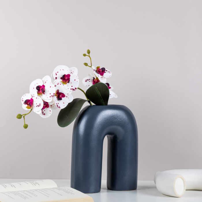 Blue Color Ceramic Vase with Two Legs