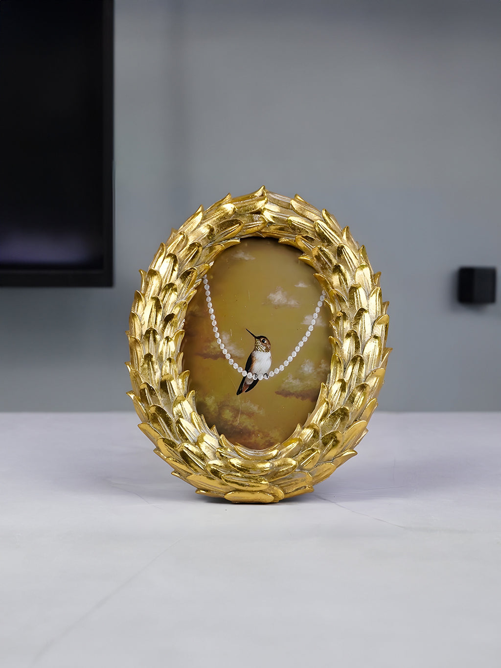 Gold Leaf Pattern Oval Photo Frame
