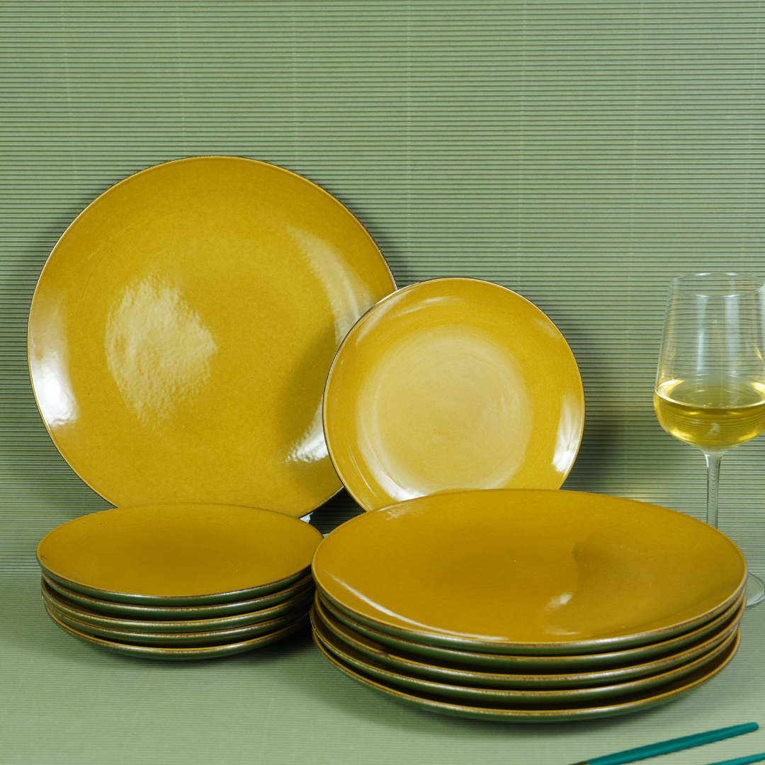 Golden Dinner Set with Green Exterior (Set of 12)