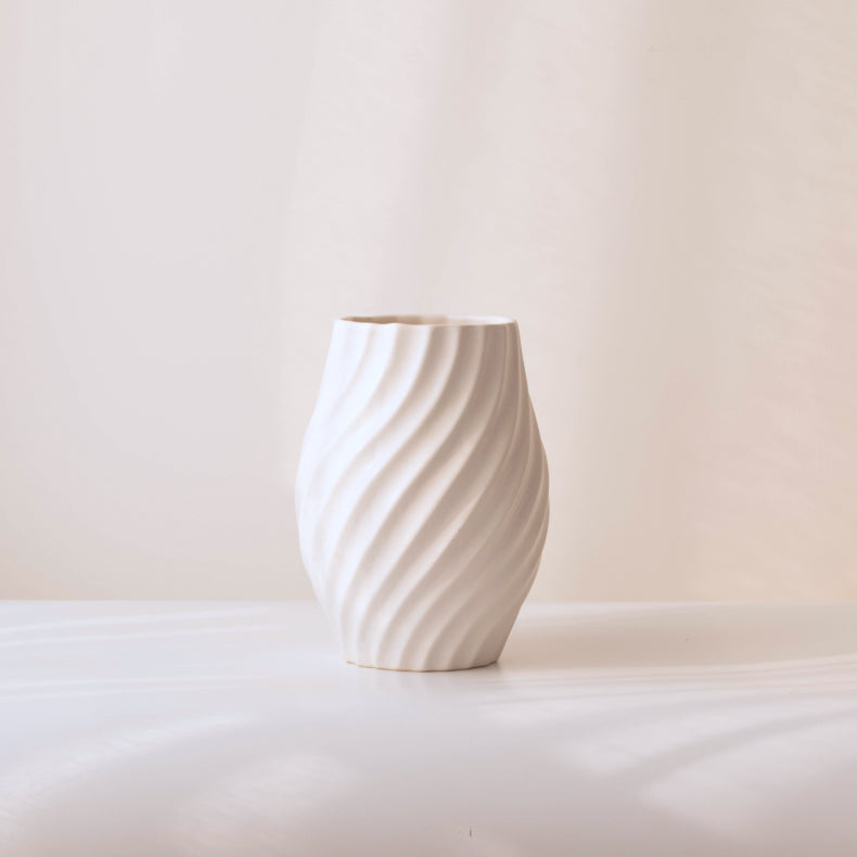 White Ceramic Flower Vase Secondary image