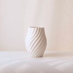 white ceramic pot