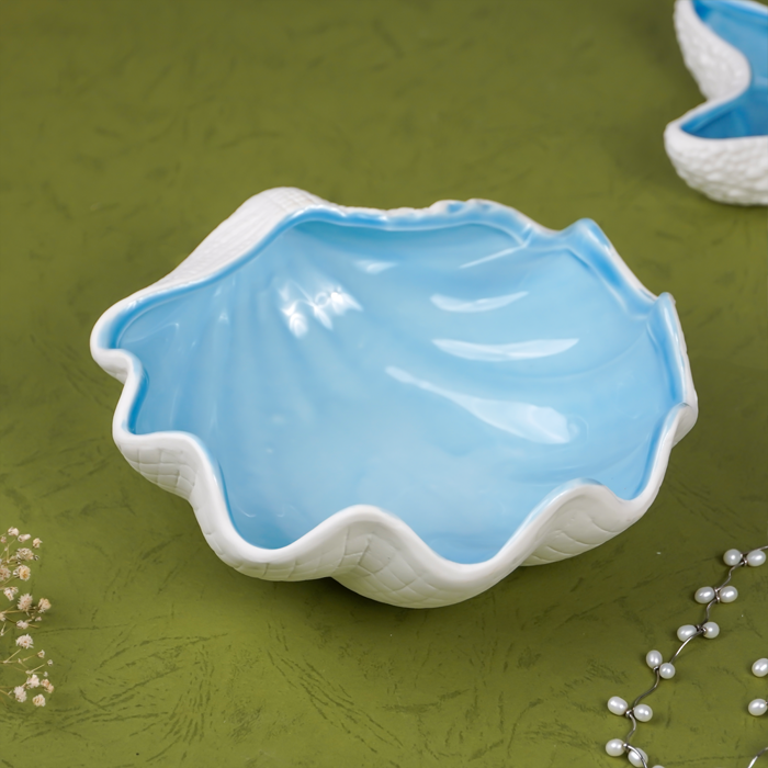 Blue and White Shell-Shaped Jwellery Bowl