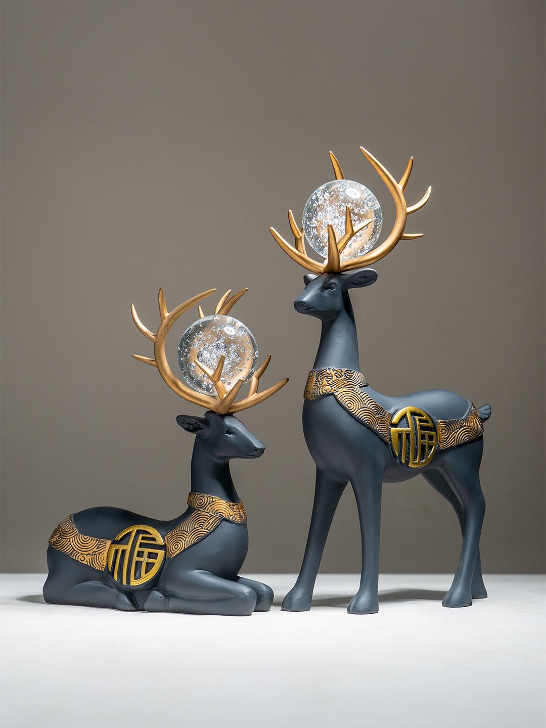 2Pcs Black Modern Deer Resin Figurines for Home Décor - The Golden Theory Main image