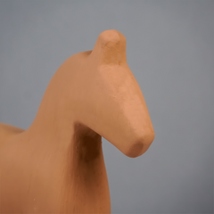 Minimalist Resin Horse Statue - Natural Finish