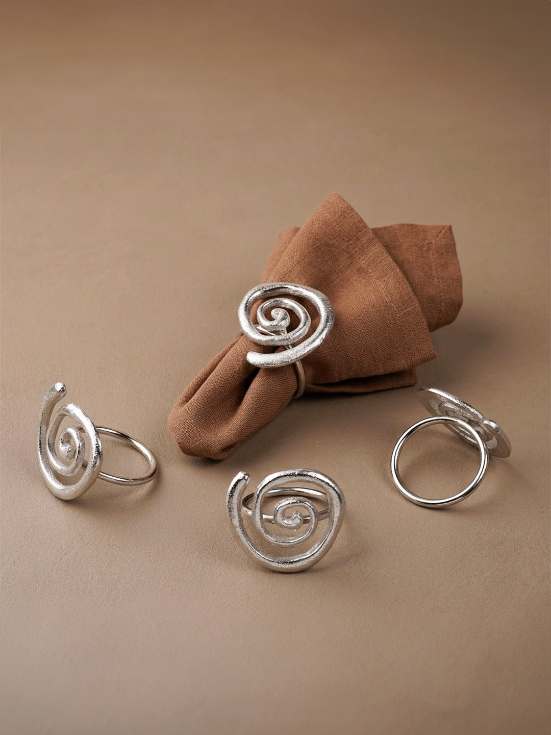 4-Piece Stainless Steel Spiral Napkin Ring Set Secondary image