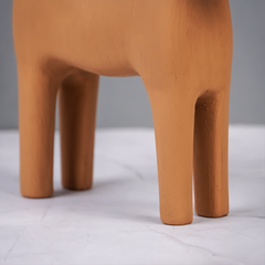 Minimalist Resin Horse Statue - Natural Finish