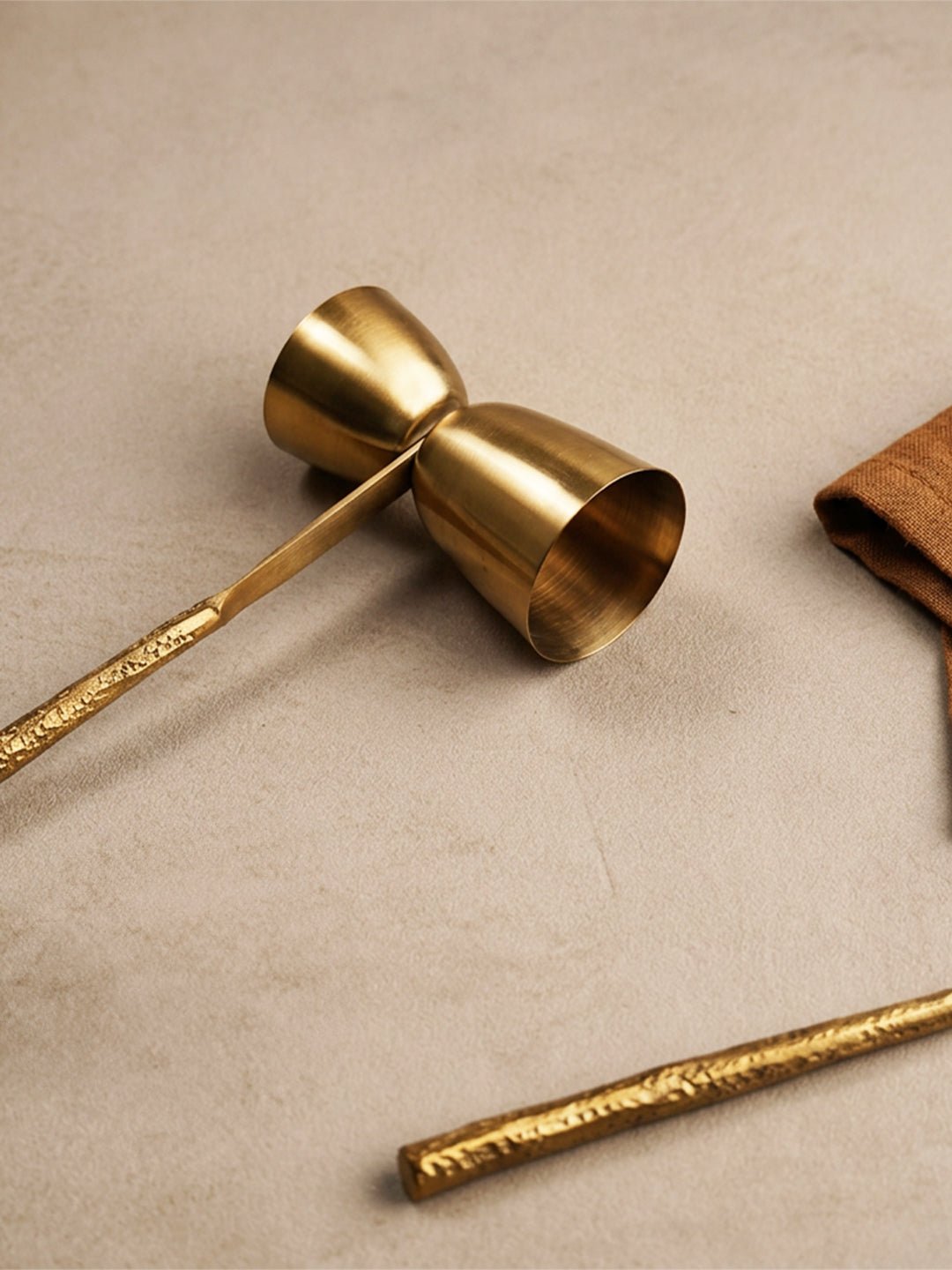 5-Piece Gold Bar Tool Set with Hammered Handles - The Golden Theory