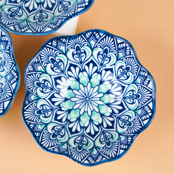 Blue Scallop-Edge Ceramic Bowls Set of 3