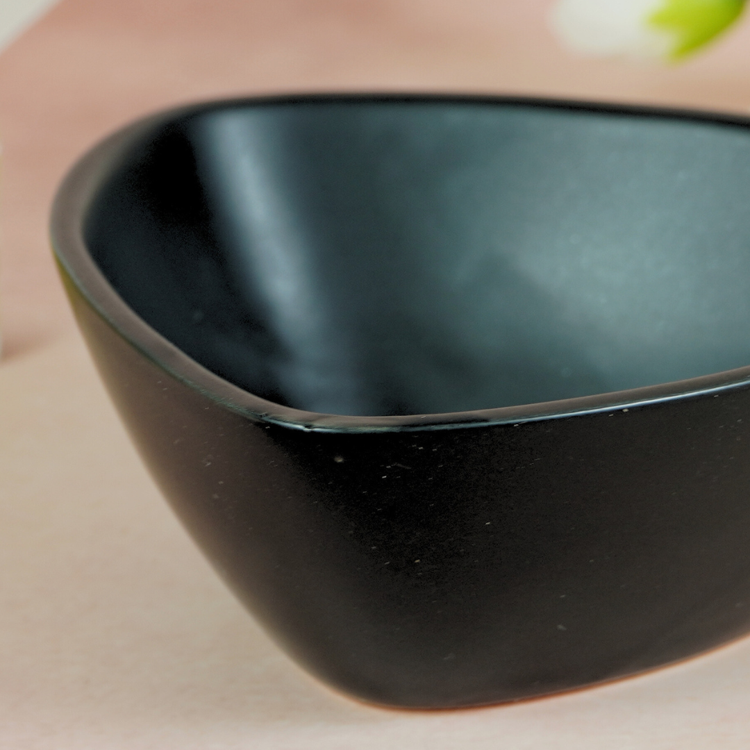 Ceramic Pyramid Serving Bowl in Black