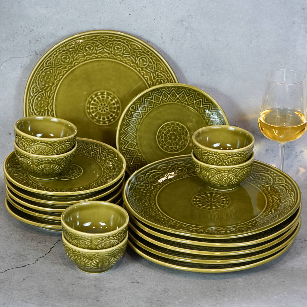 Green Ceramic Dinner Set (Set of 18)