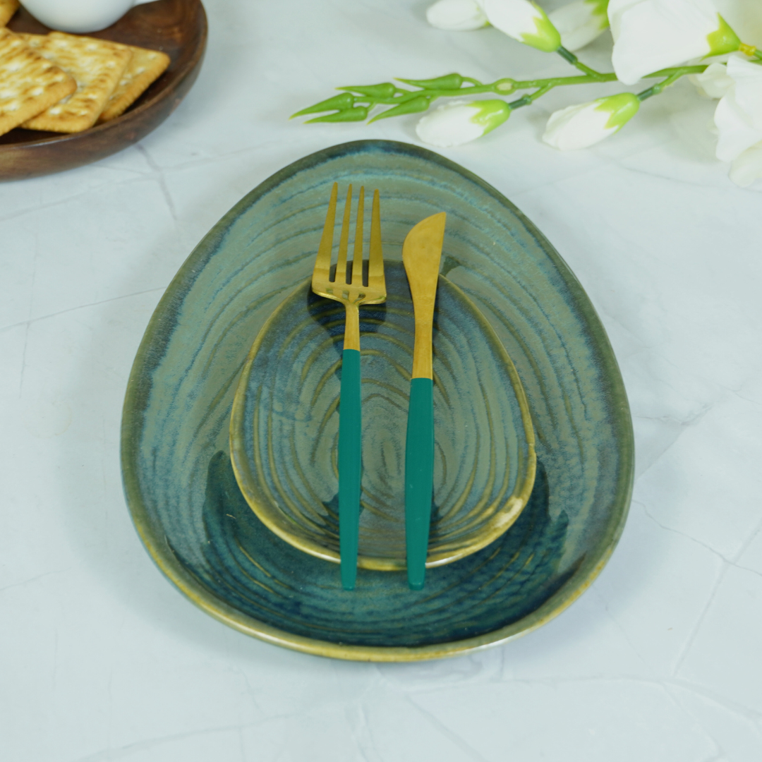 Green Ceramic Drop-Shaped Snack Plate | Set of 2