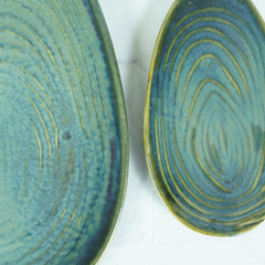 Green Ceramic Drop-Shaped Snack Plate | Set of 2