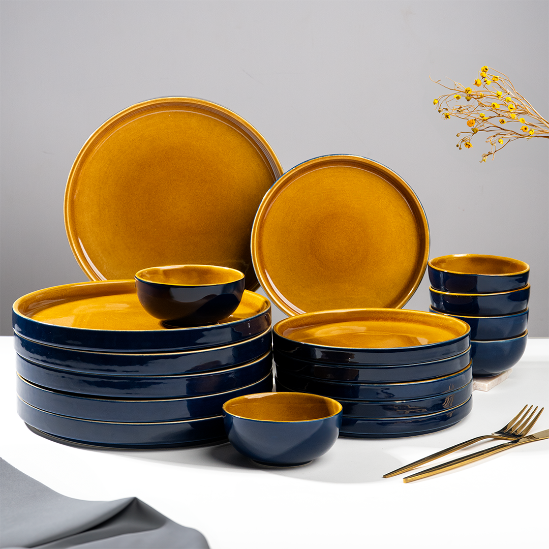 Golden Dinner Set with Navy Blue Exterior (Set of 18)