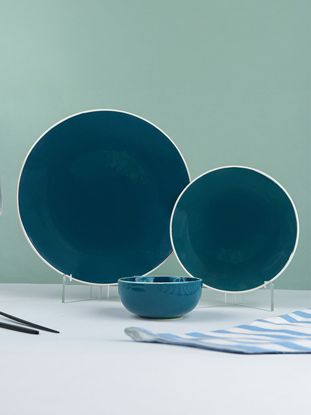 Deep Blue Ceramic Dinnerware - Set of 18