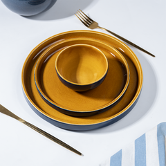 Golden Dinner Set with Navy Blue Exterior (Set of 18)