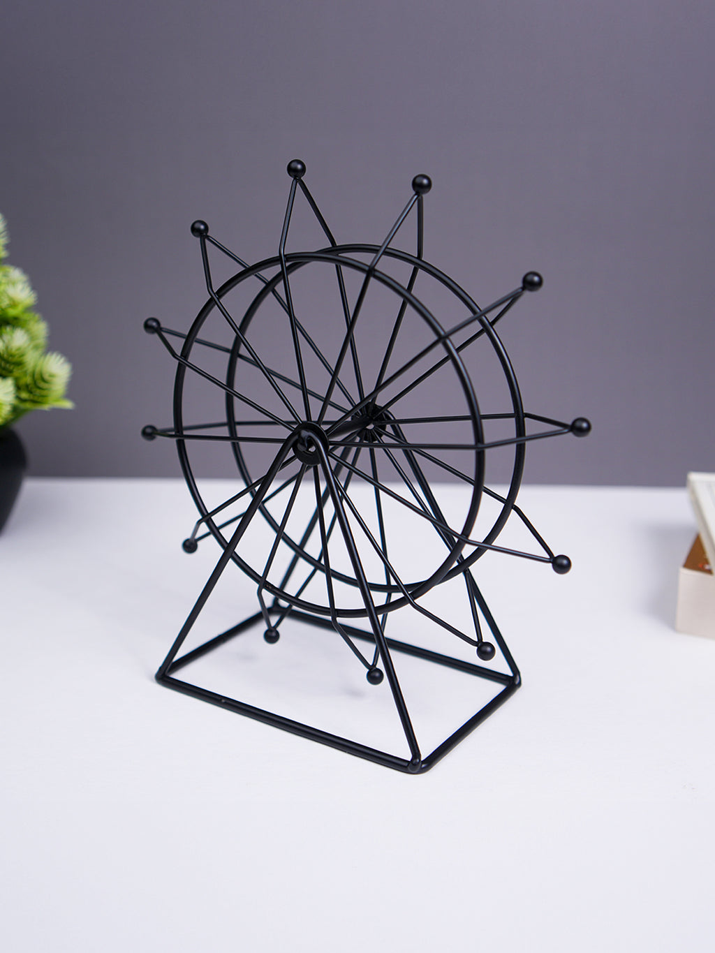 Black Metal Ferris Wheel Decorative Accent