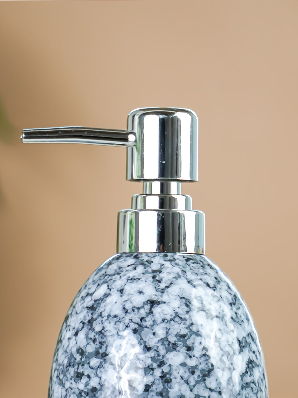 Black and White Granite-Style Ceramic Soap Dispenser