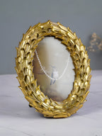 Gold Leaf Pattern Oval Photo Frame