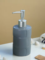 Matte Gray Textured Ceramic Bathroom Set of 4
