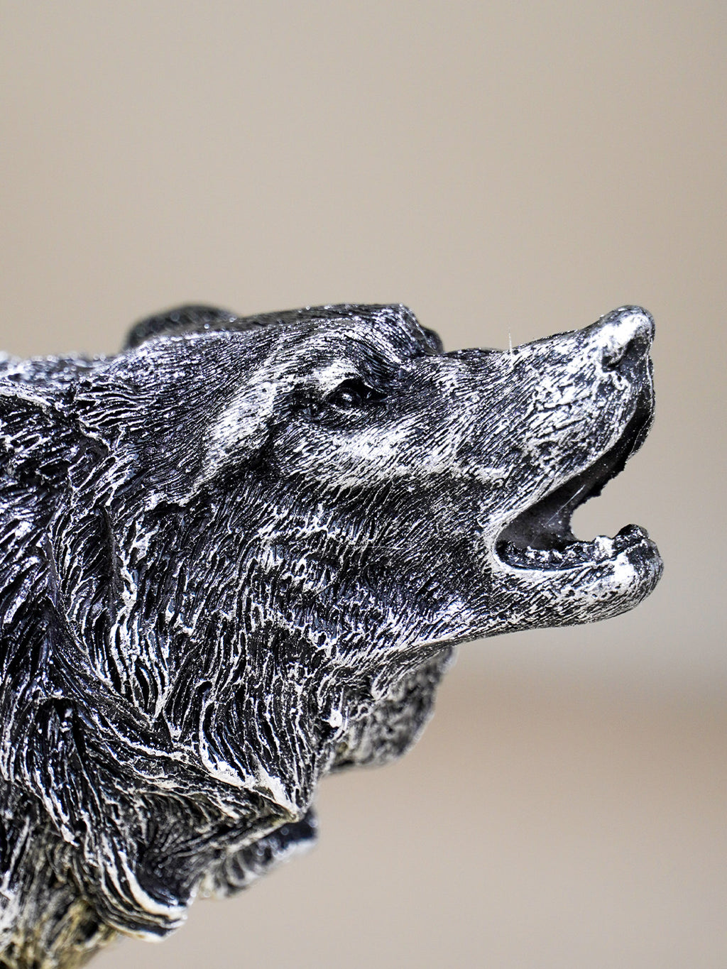 Howling Wolf Figurine