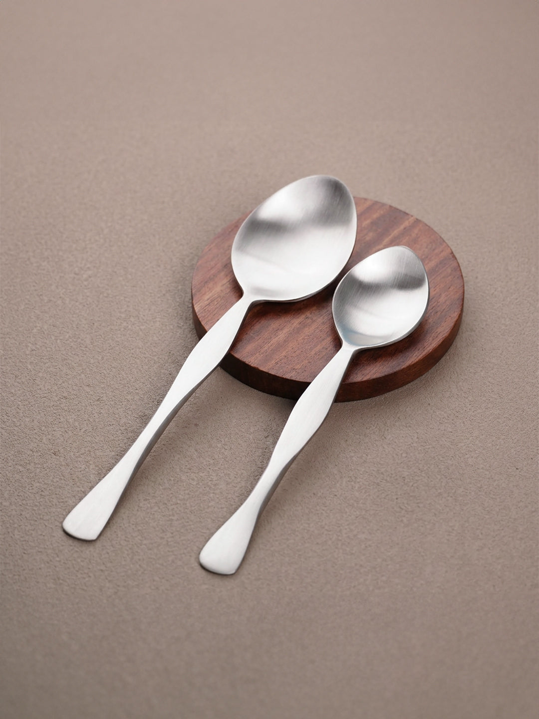 Premium Nickel-Plated Stainless Steel Cutlery Set of 4 Secondary image