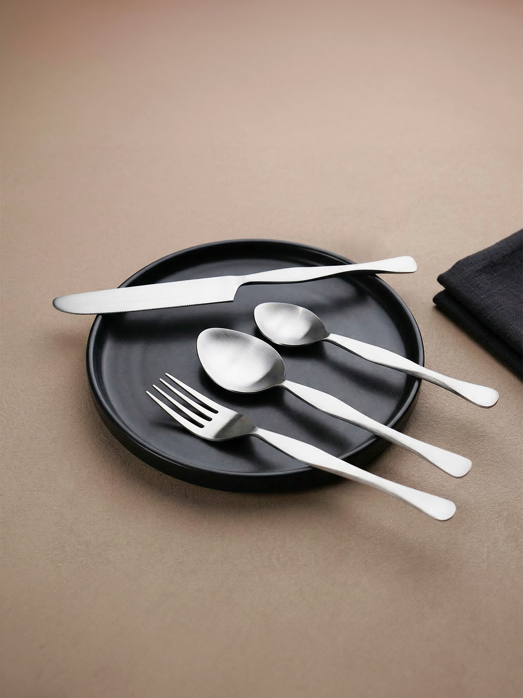 Premium Nickel-Plated Stainless Steel Cutlery Set of 4 Main image