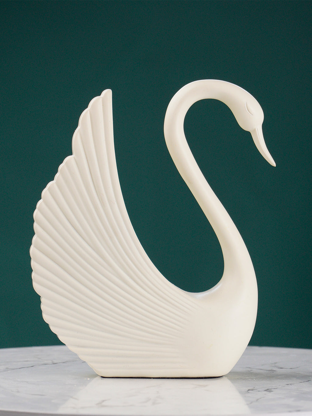 White and Gold Swan Couple Figurines