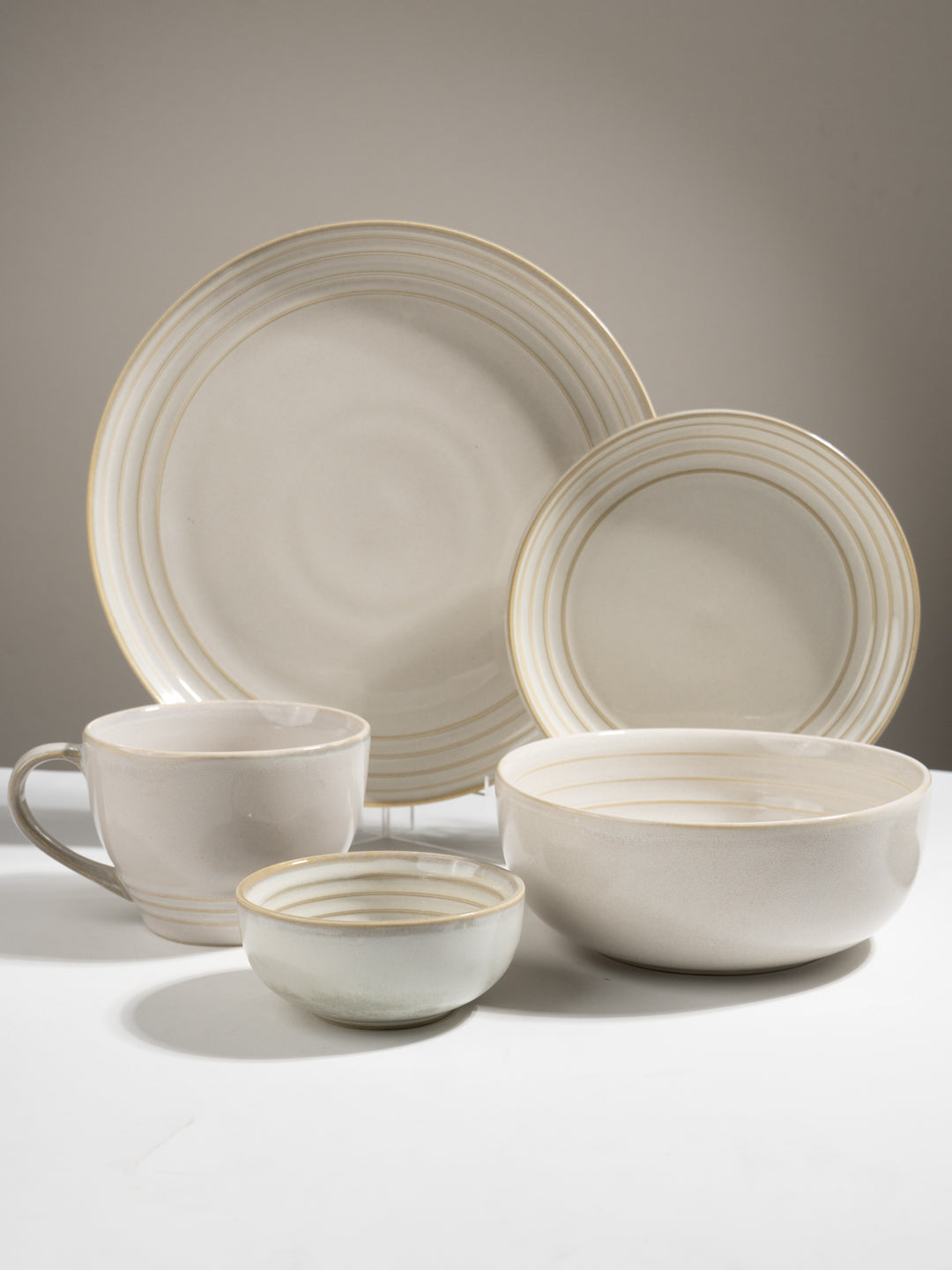 Classic Ivory Ceramic Dinner Set of 26 with Soup Bowls