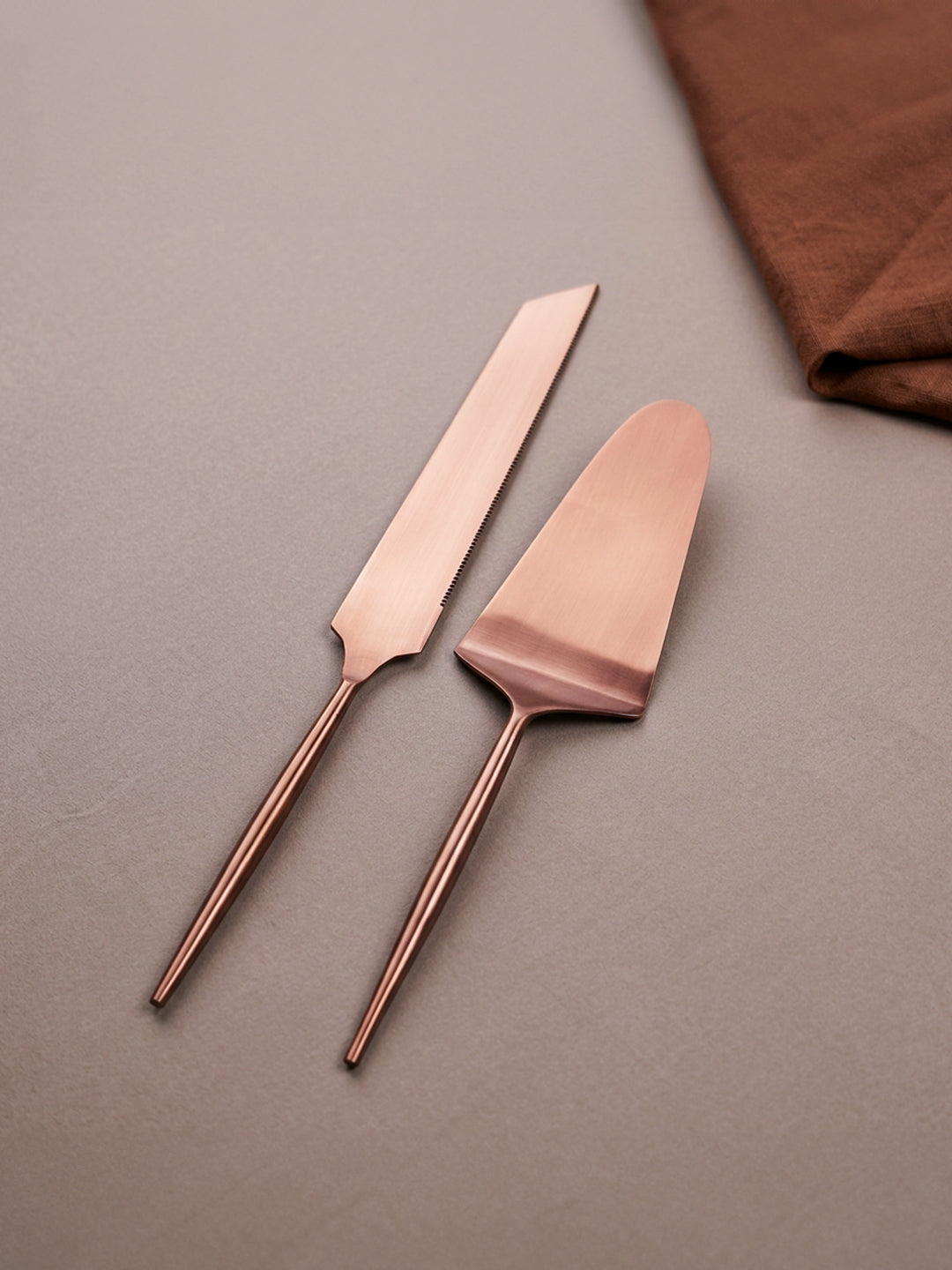 Modern Rose Gold Cake Server Set of 2 Main image