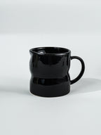 Curved Grip Design Black Ceramic Mug