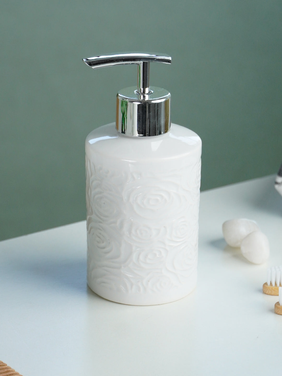 White Embossed Rose Ceramic Bathroom Set of 3