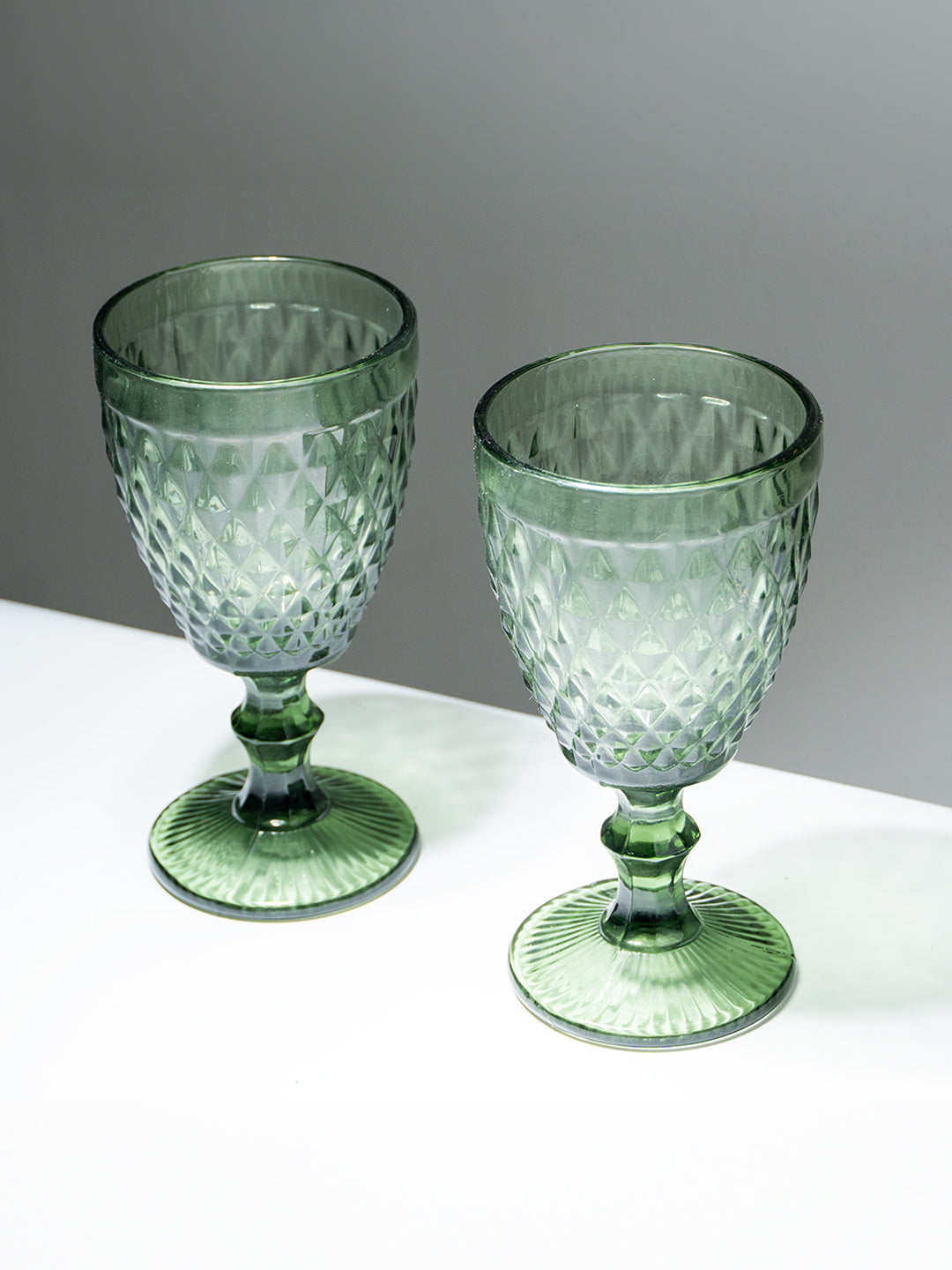Green Vintage Textured Glass Goblet Set – 6-Piece