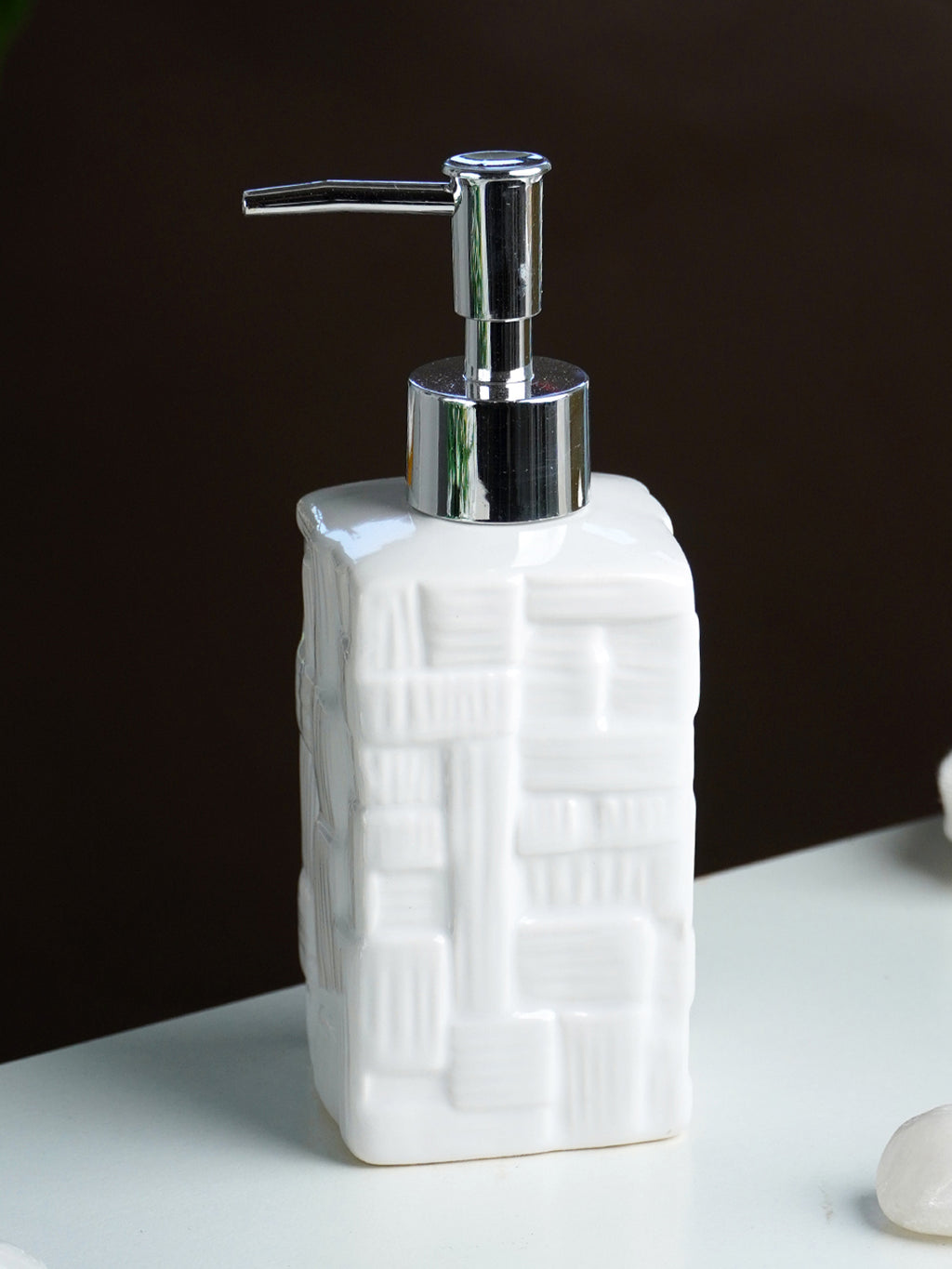 White Textured Ceramic Bathroom Set of 3
