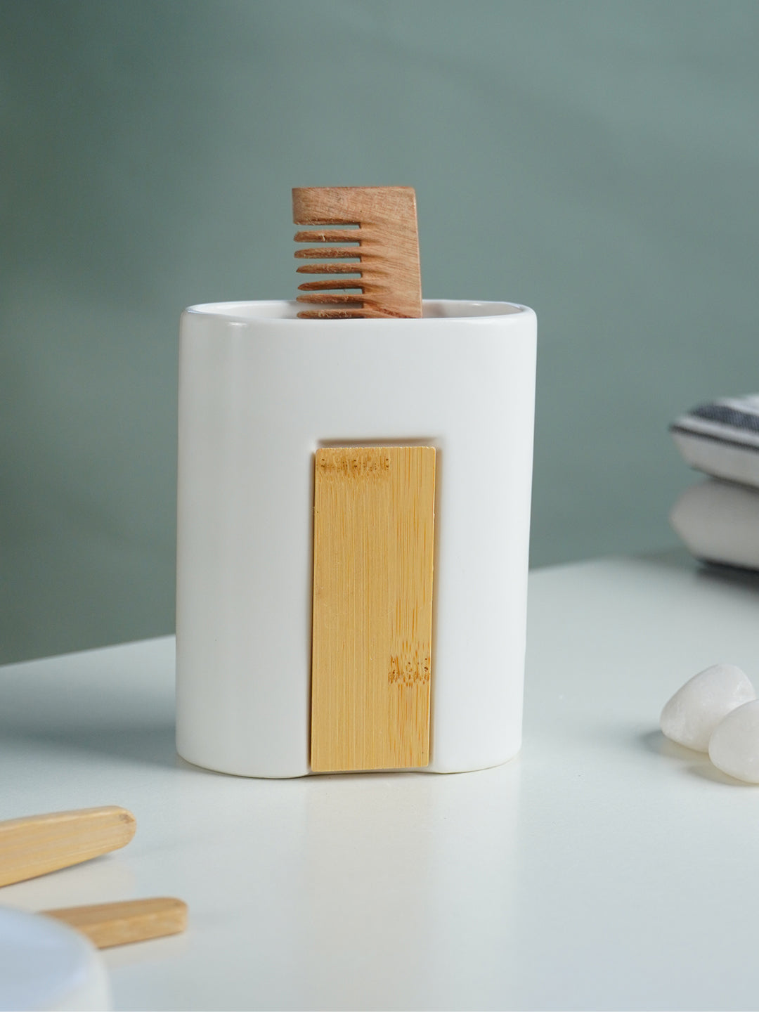 White and Bamboo Bathroom Accessory Set of 4