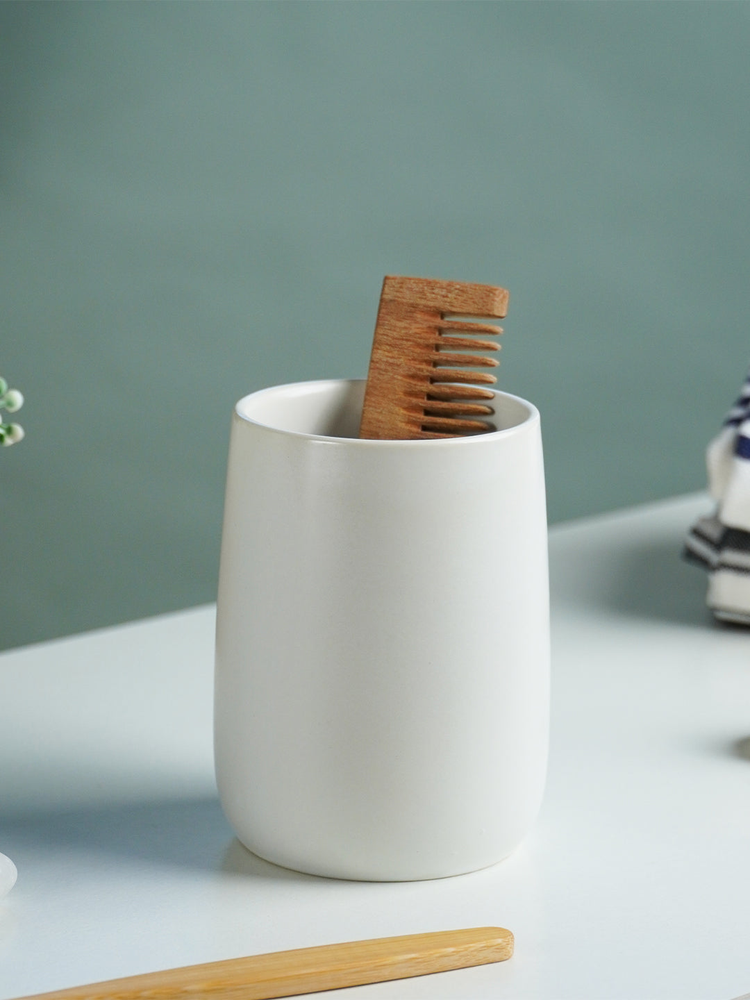 Matte White Ceramic with Bamboo Bathroom Set – 4