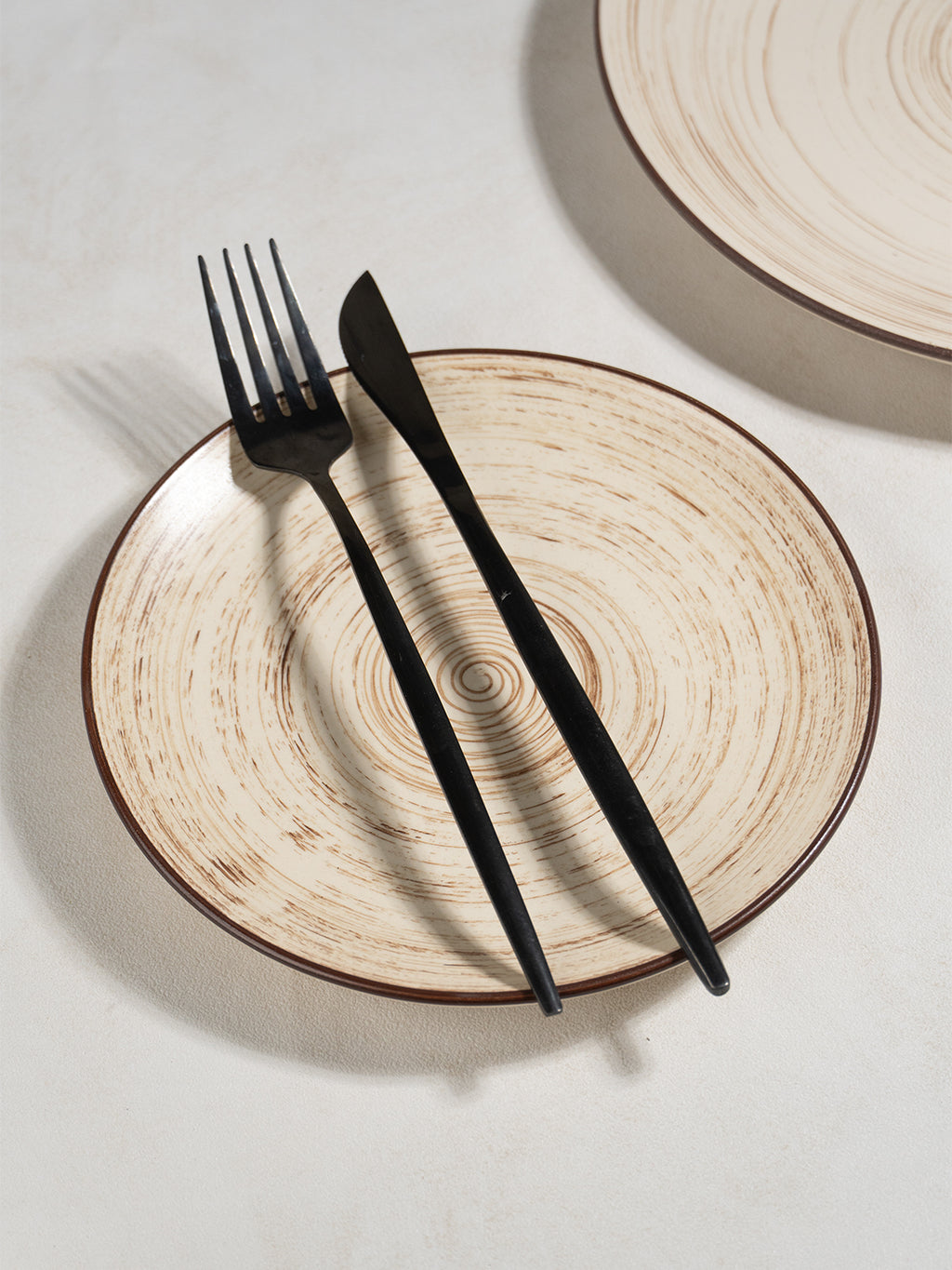 Cream Ceramic Spiral Dinner Set - Set of 18