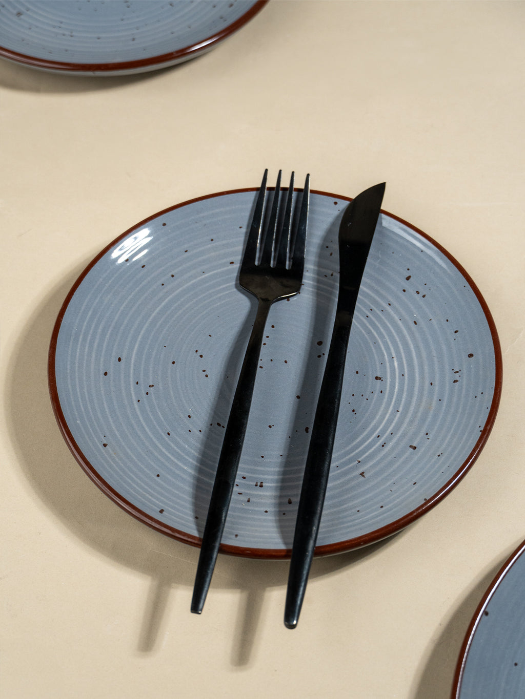 Pebble Grey Ceramic Dinner Set (Set of 18)