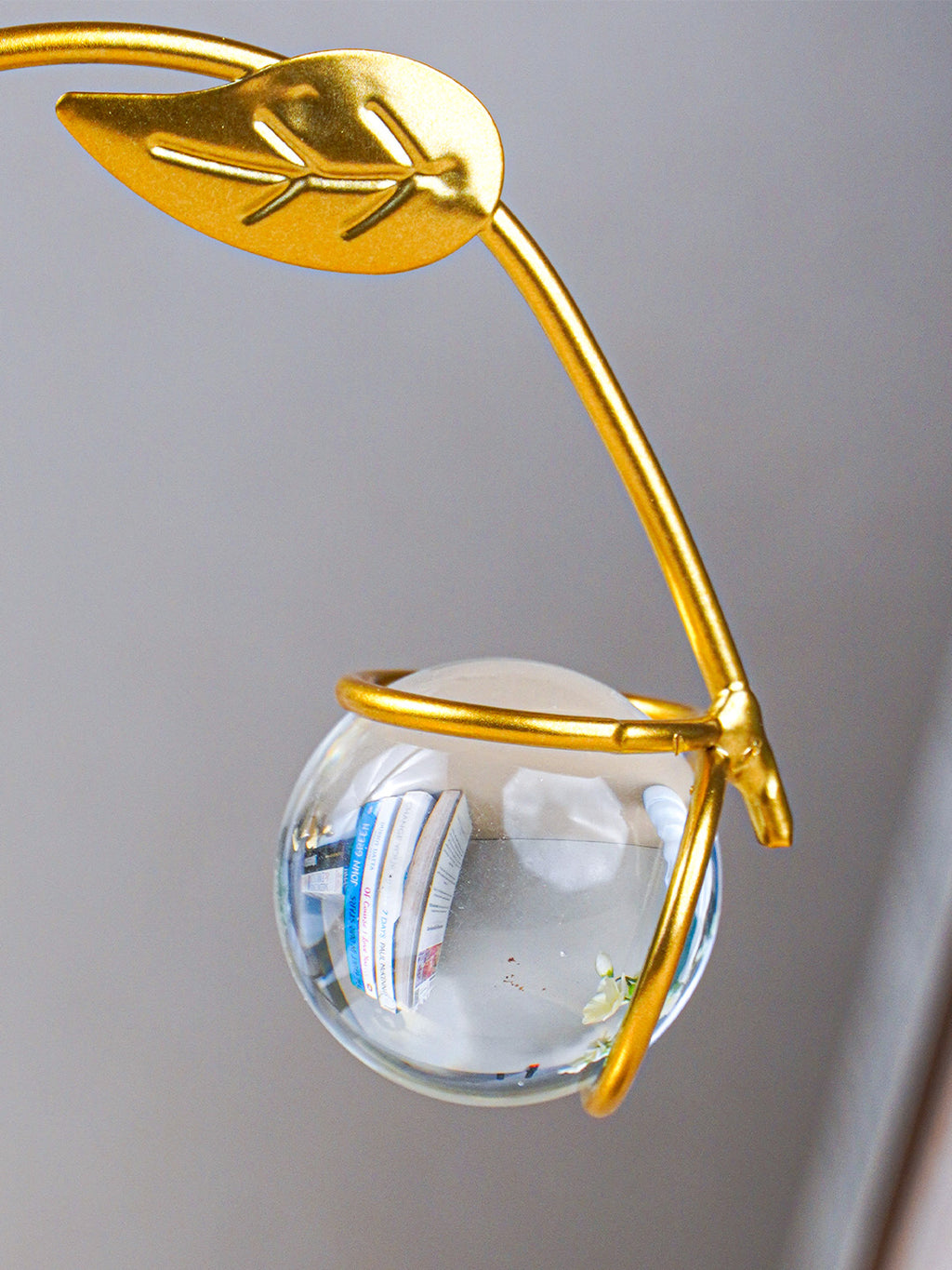 Golden Bird Design Planter Stand