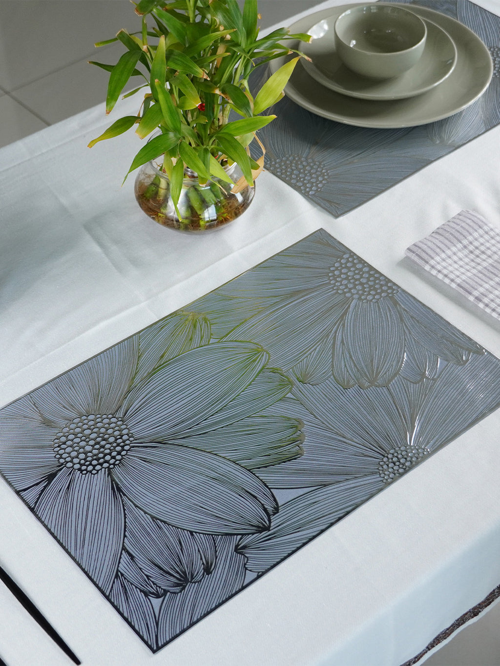 Petal Large Table Protector Mats | Set of 2,6