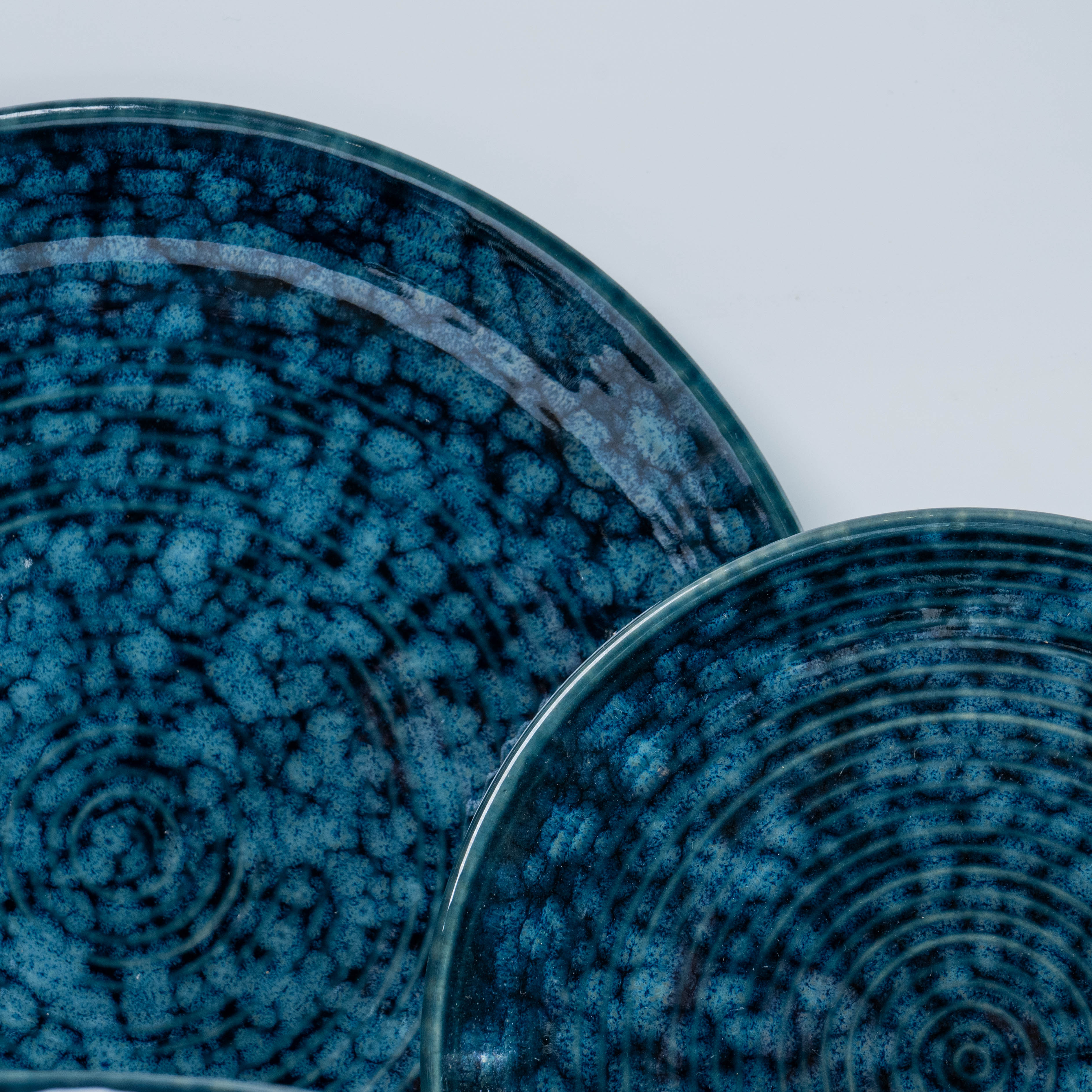 Dinner Set in Ceramic with a Speckled Blue Design (Set of 12)