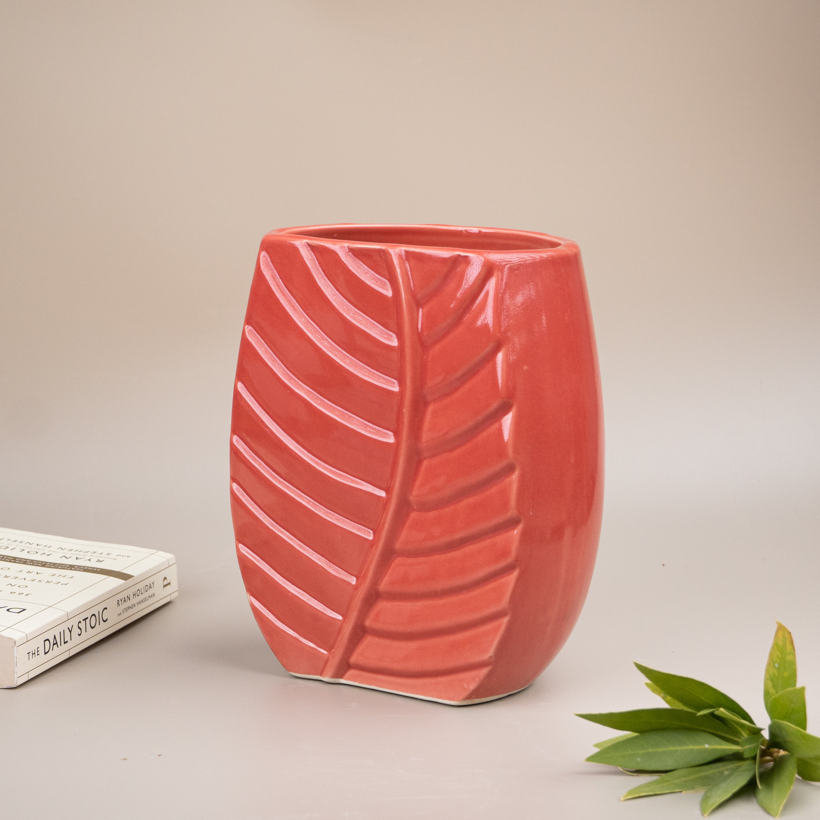 Red Color Leaf Shaped Flower Vase Secondary image