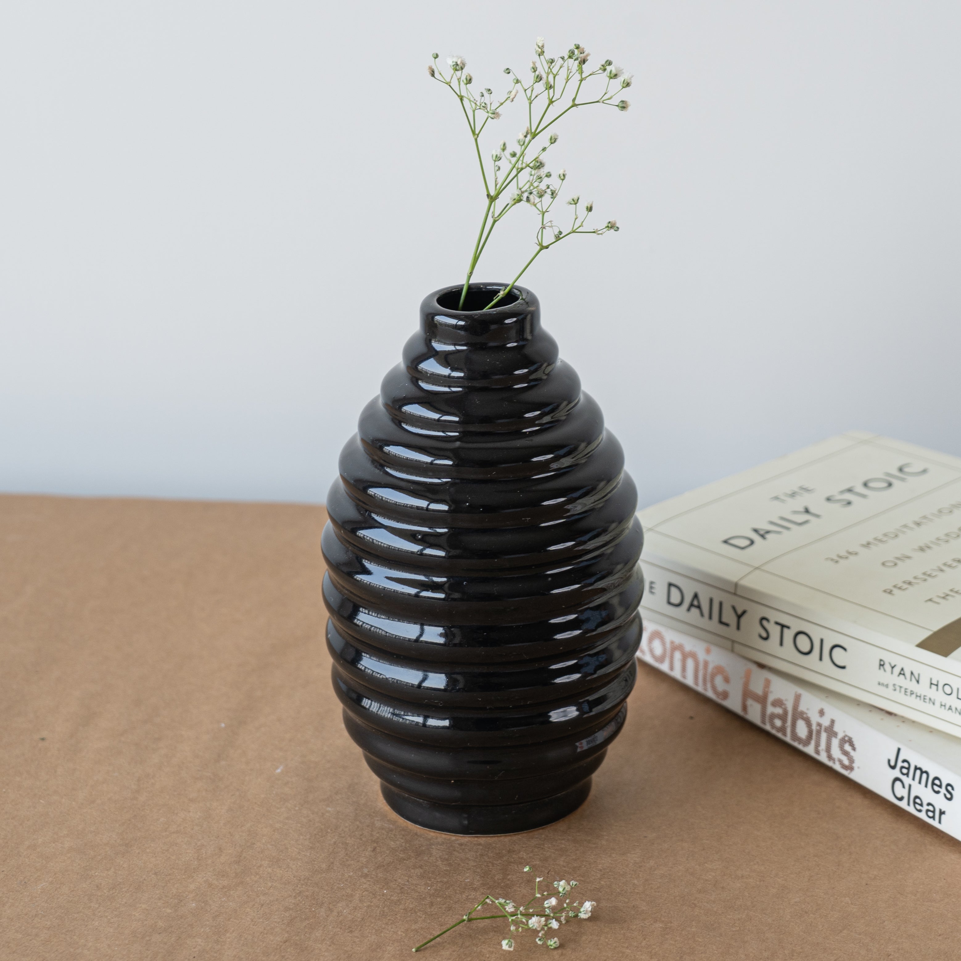 Midnight Marvel Ceramic Flower Vase Main image