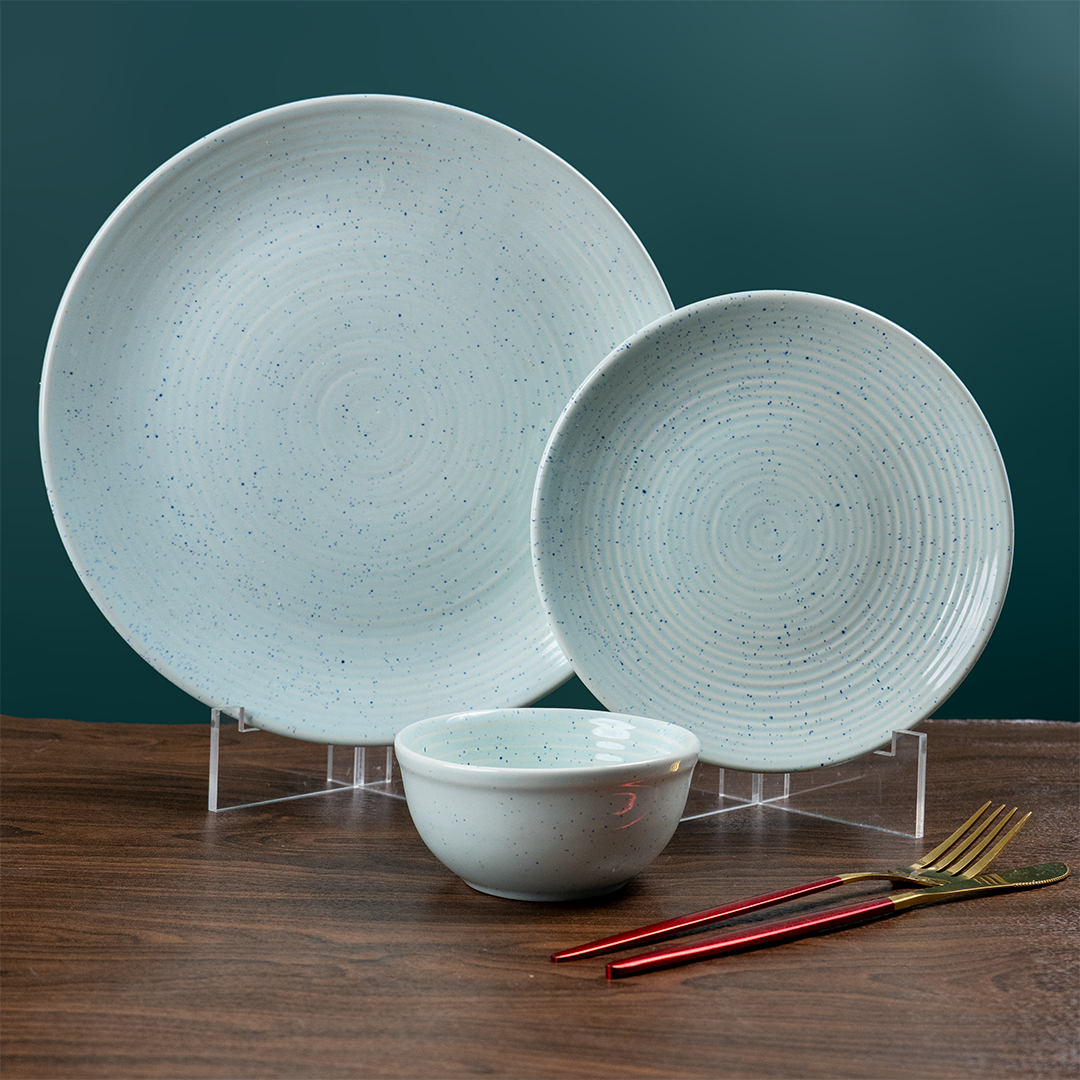 Sky Blue Speckled Ceramic Dinnerware Set - Set of 20