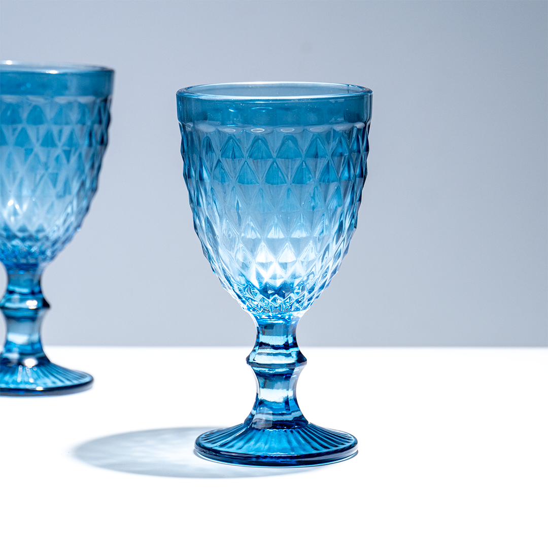 Vintage-Style Diamond Cut Glass Goblet - Set of 6